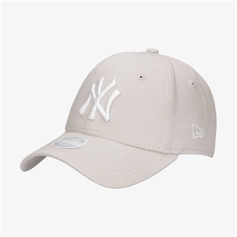 Czapki z daszkiem damskie New Era .
